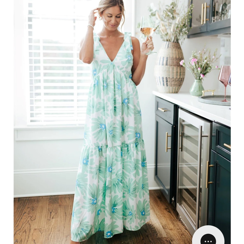 EUC Vestique Marco Island Maxi Dress